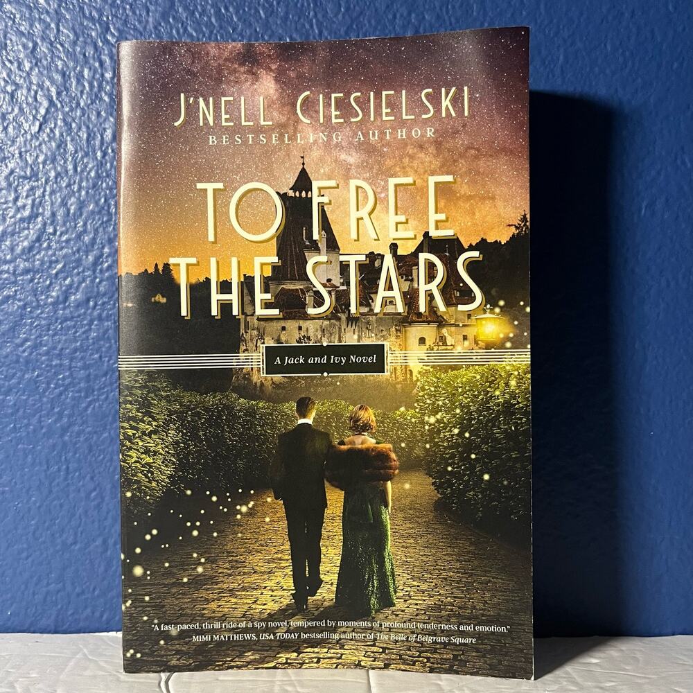 To‎ Free the Stars (A Jack and Ivy Novel) Paperback Book